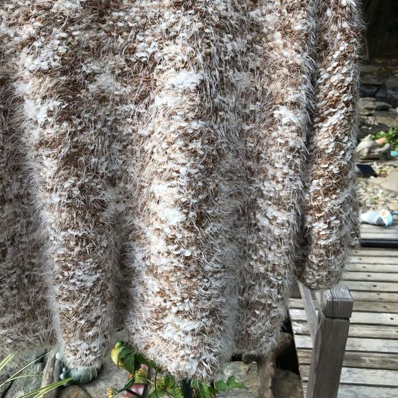 Fuzzy Cream and Tan Sweater - Picture 3 of 10